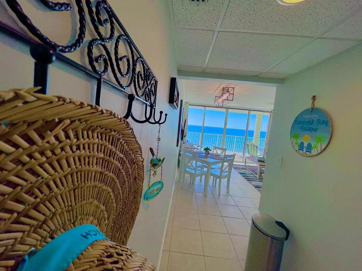 Aparthotel Emerald Bay Escape Panama City Beach